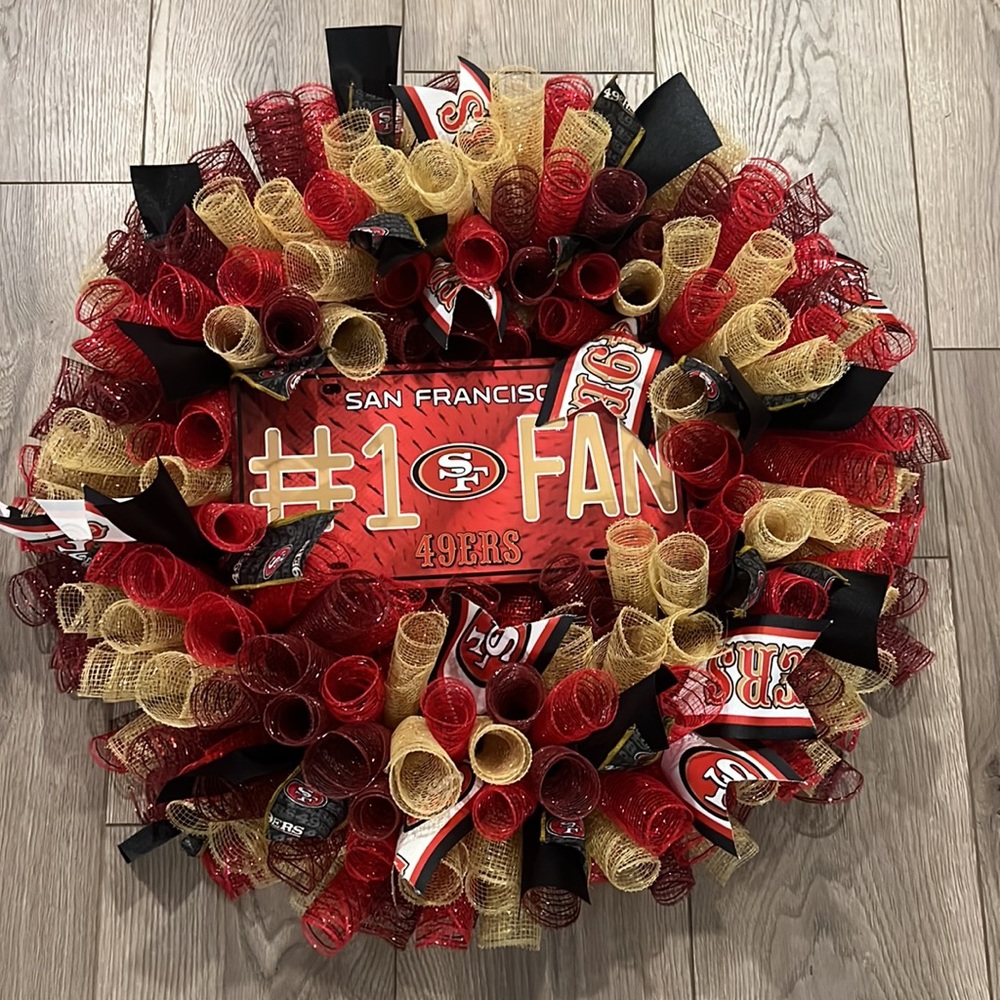 San Francisco 49ers Deco Mesh Wreath